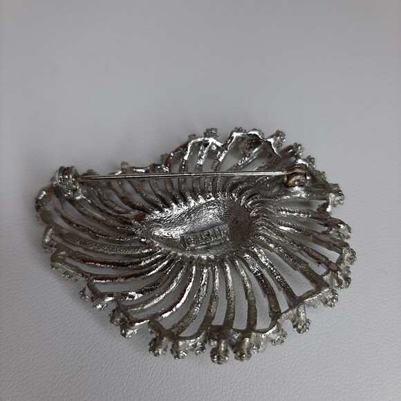 Vtg LISNER silver-tone floral starburst swirl brooch pin signed no rhinestones - Picture 2 of 12
